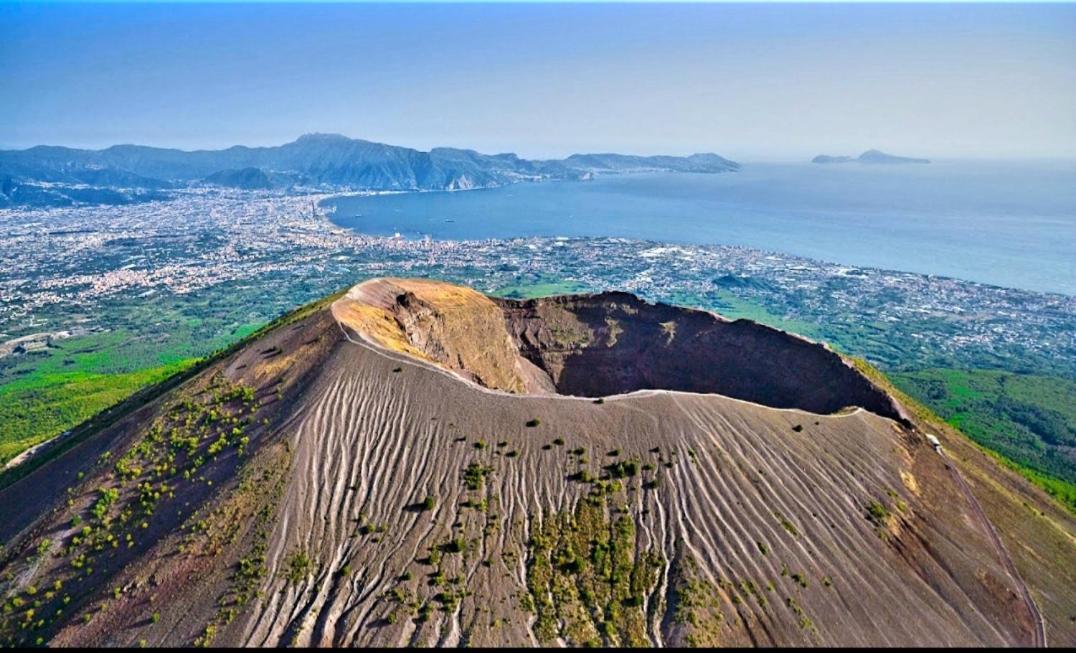 Dreams Pompei Bed & Breakfast Torre Annunziata Bagian luar foto