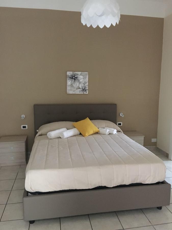 Dreams Pompei Bed & Breakfast Torre Annunziata Bagian luar foto